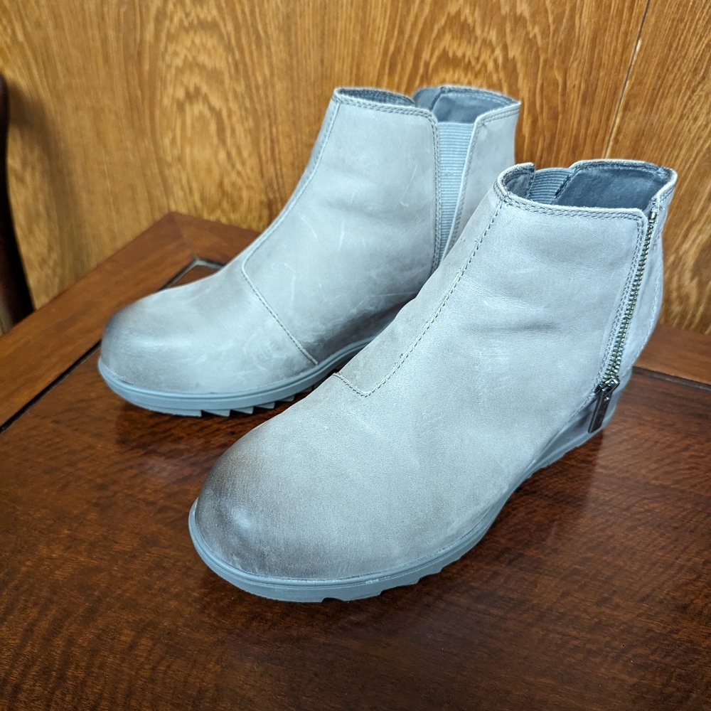 Sorel Women's Evie Zip Wedge Bootie - Quarry (Grey) - Size 8.5